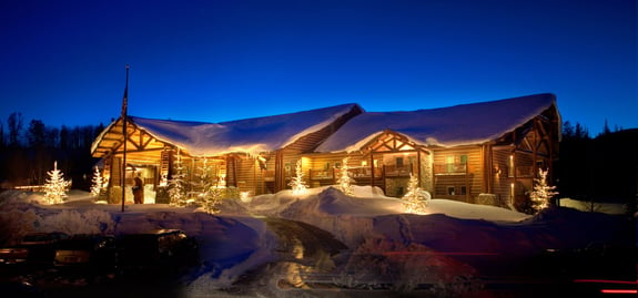 lodgeWinterNight-2